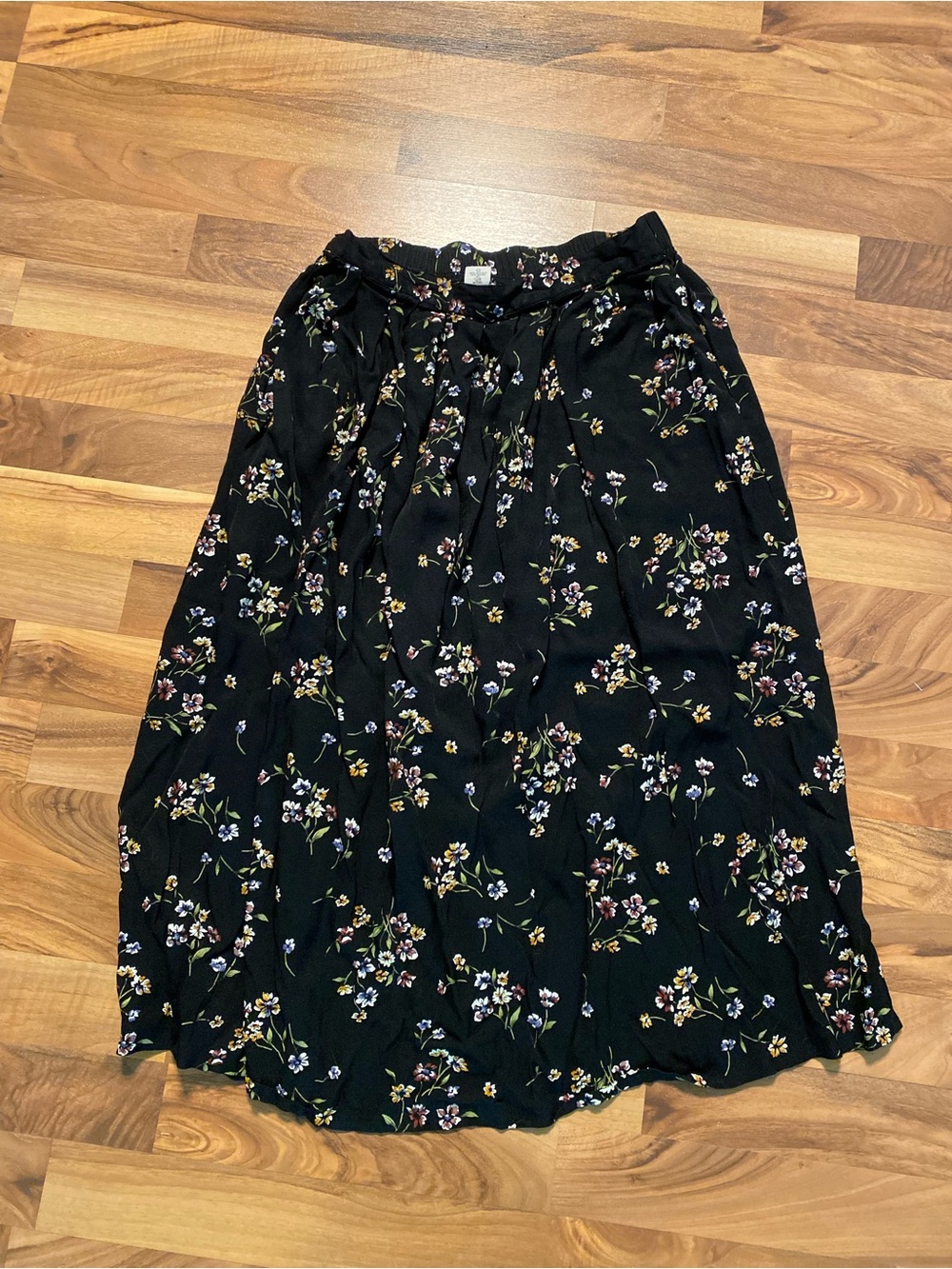 Women's Black Floral Midi Skirt